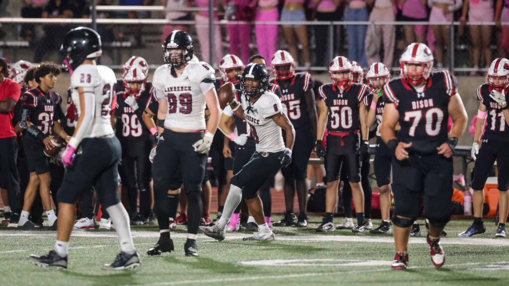 Lawrence High football vs. Shawnee Mission North, Week 7-59