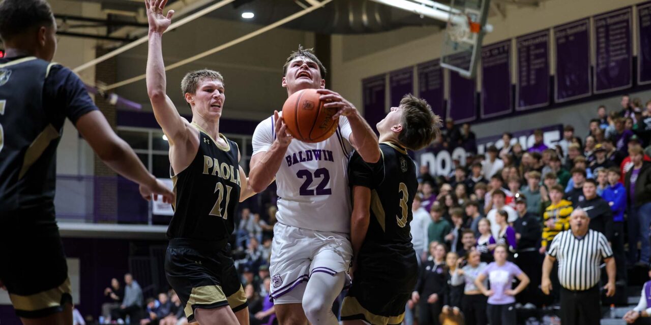 With star guard Carr sidelined, Baldwin boys upended by Paola in hoops opener